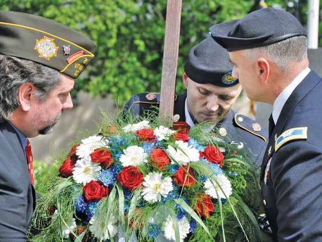 Community gathers to honor sacrifices of the fallen and their families