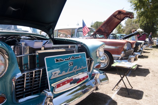 Army Reserve Soldiers, vehicles a favorite at LAPD safety fair
