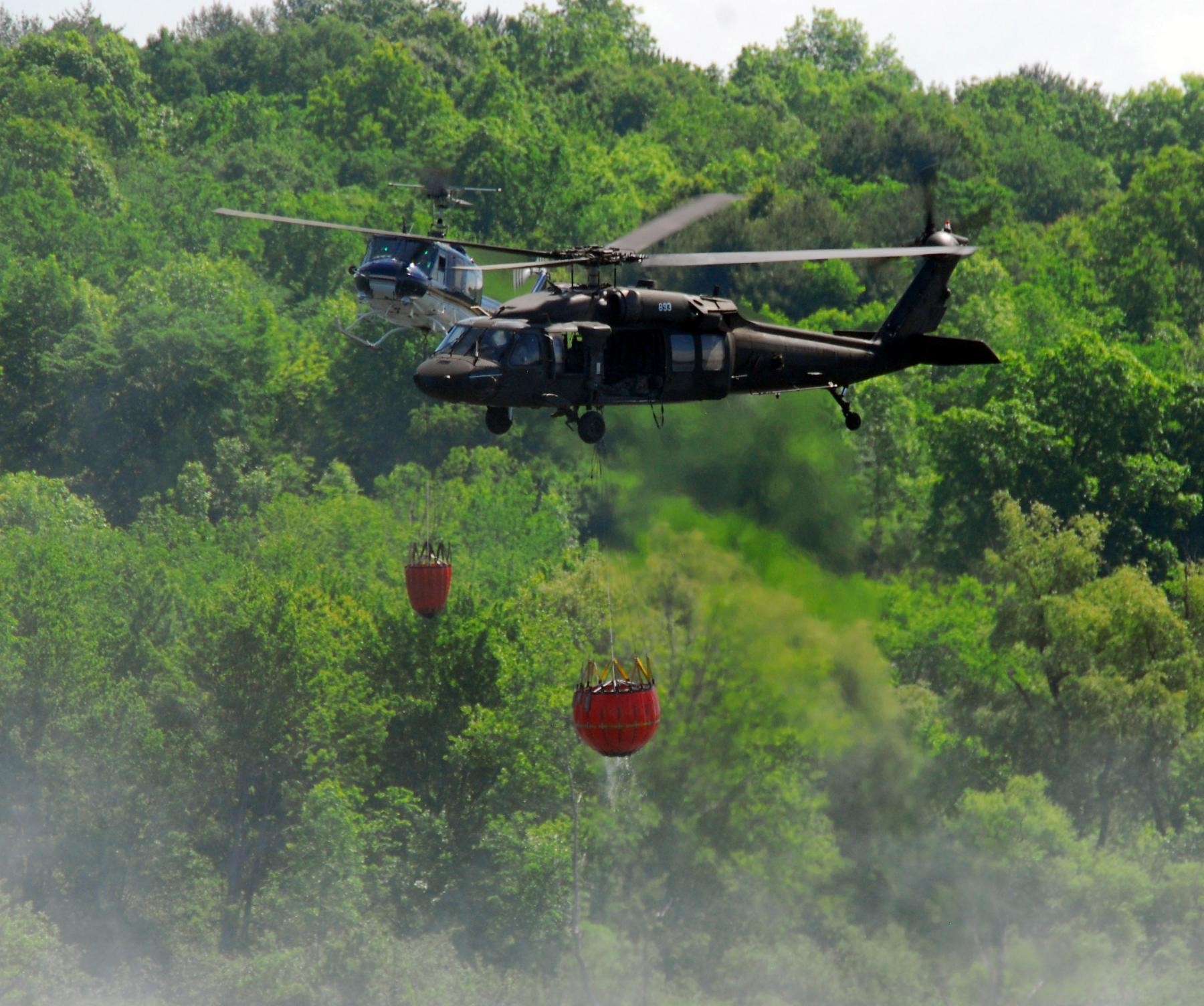 new-york-army-national-guard-and-new-york-state-police-helicopter-crews