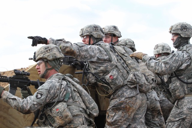 Advancing waveforms plays a key role in creating Army radio marketplace