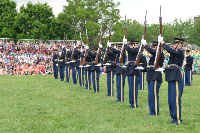 Thousands join Army's Vice Chief of Staff at Twilight Tattoo