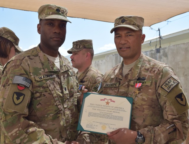 3-401st AFSBn DET 14 Soldiers receive end of tour awards