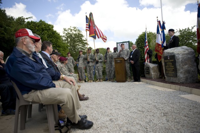 US, French honor American D-Day hero