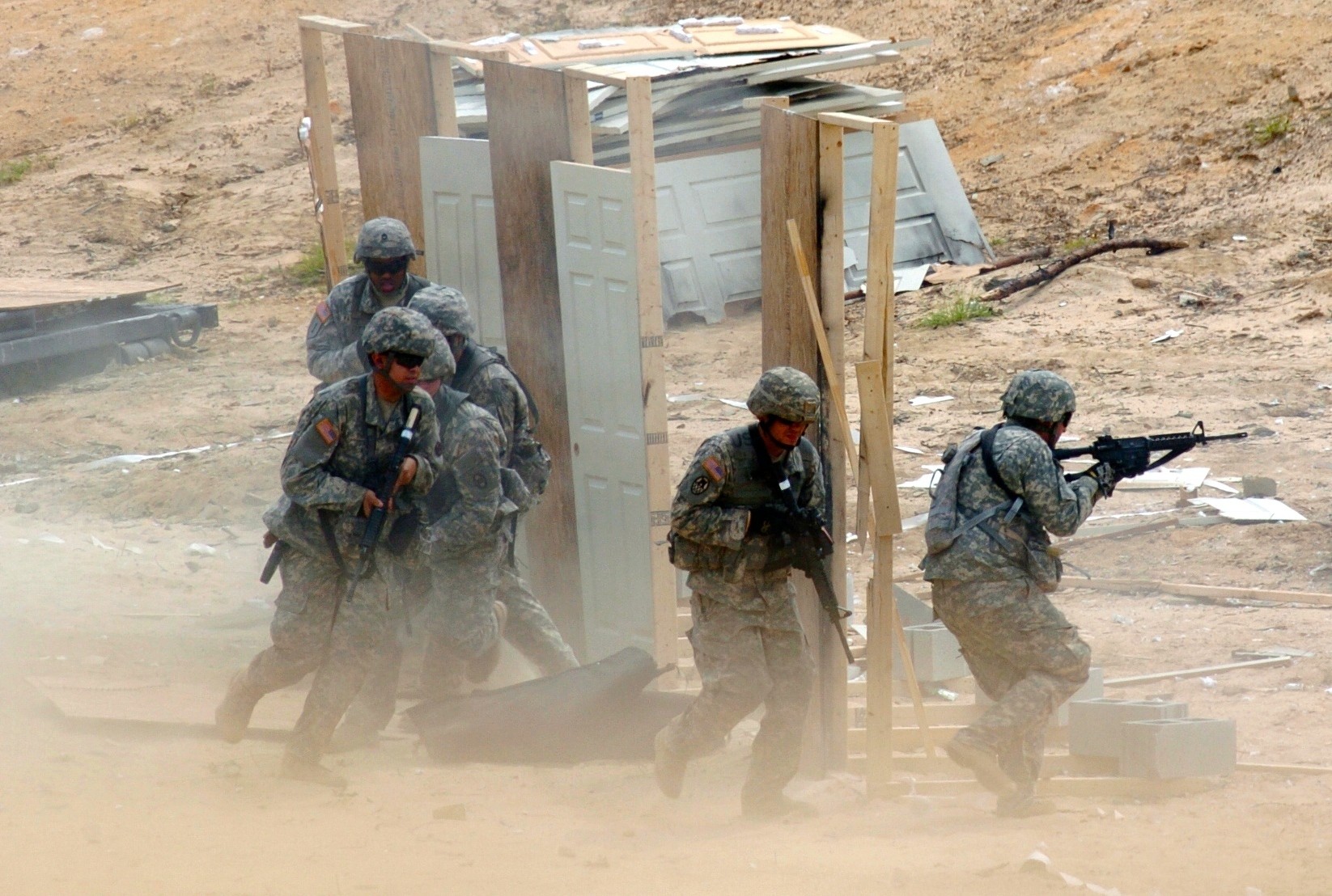 combat-engineers-employ-universal-key-article-the-united-states-army