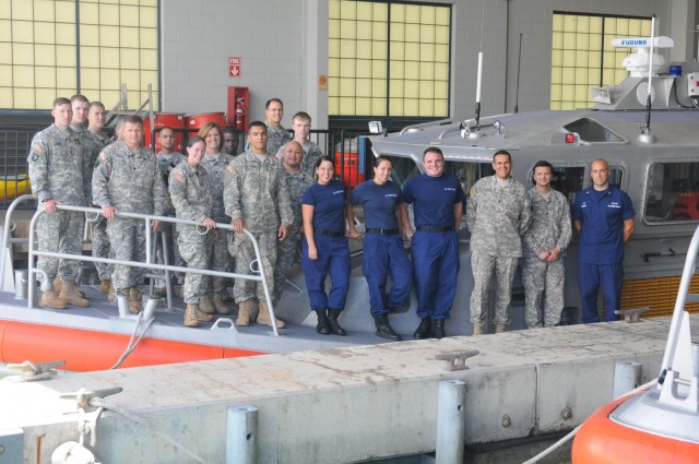 Army, Coast Guard intel troops share experiences to increase harbor awareness