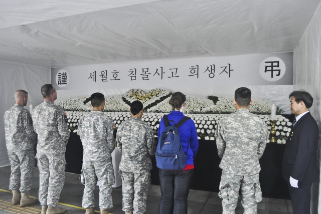 Area II honors victims of ferry tragedy