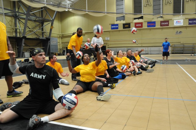 Army athlete gets ready for first sitting volleyball practice at Warrior Trials
