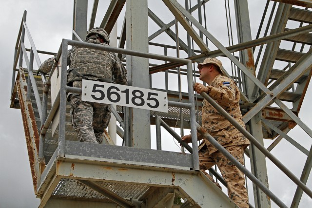 Ironhorse Brigade shares gunnery skills with Estonian chief of defence