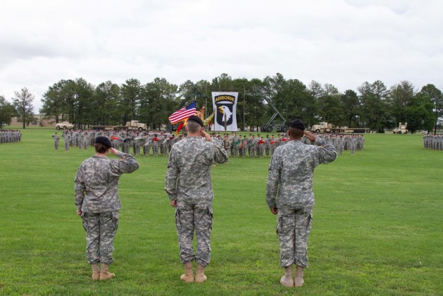 101st Sustainment Brigade Change of Command