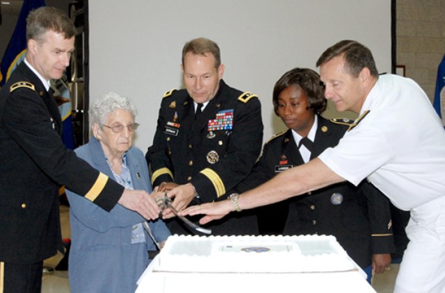 Headquarters Complex organizations celebrate Army's 239th birthday
