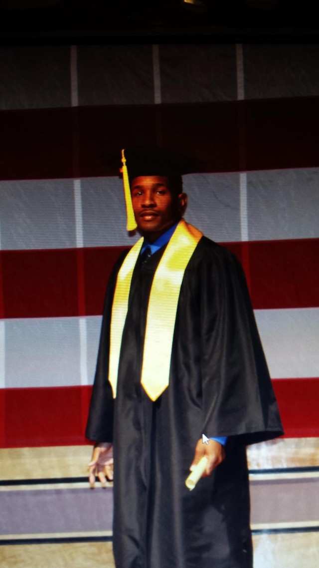 Sgt. 1st Class Derrick L. Hill