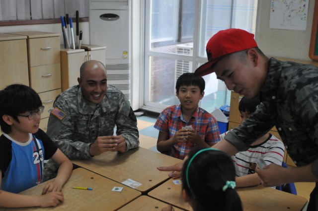 Guns Battalion gives and receives cultural experience