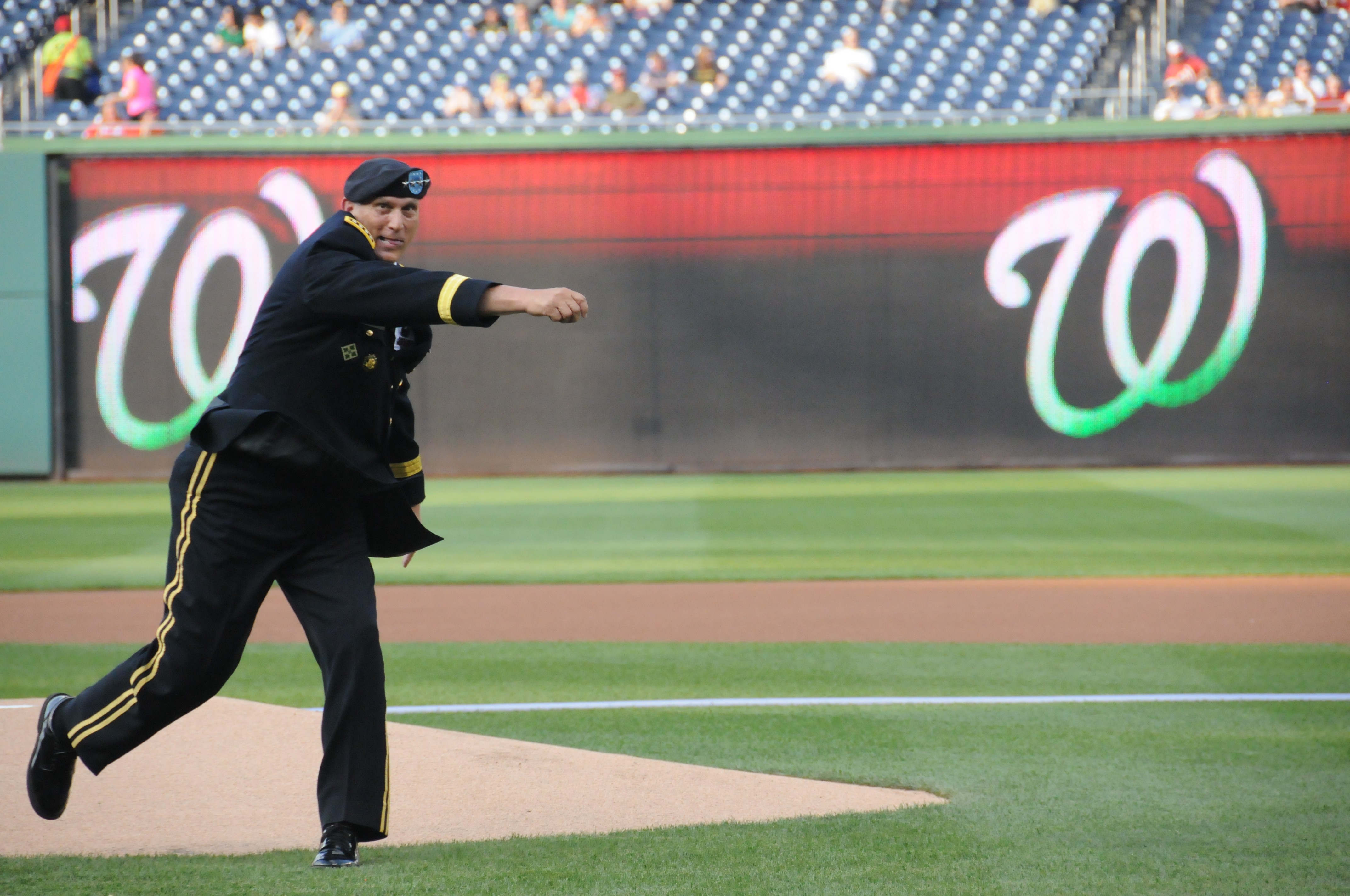 Washington Nationals recognize, honor Soldiers, Article