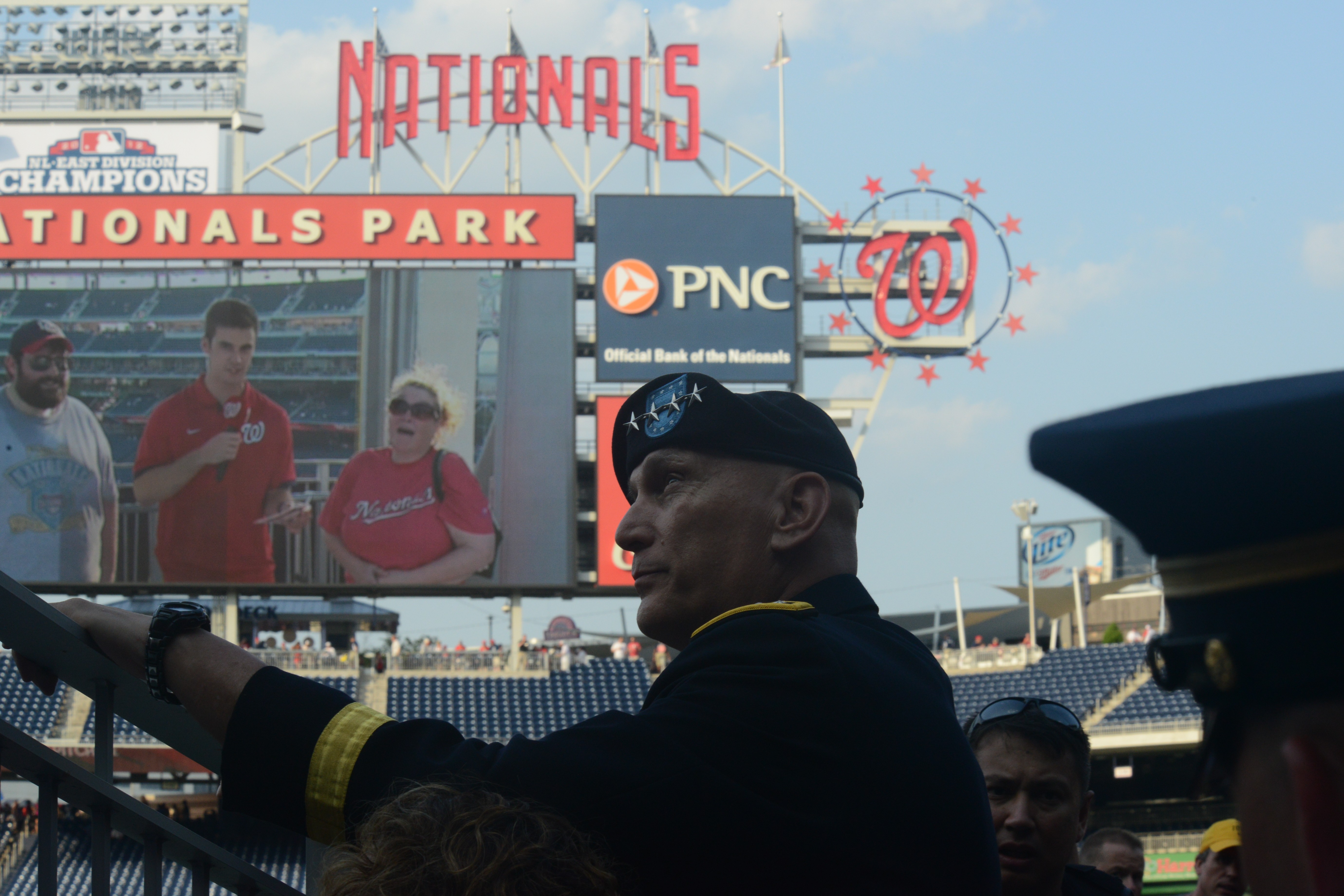 Washington Nationals recognize, honor Soldiers, Article