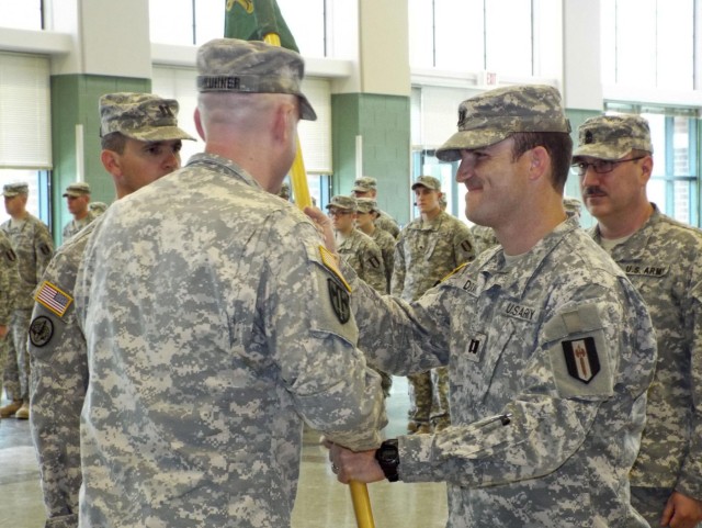 344th MP Company changes command