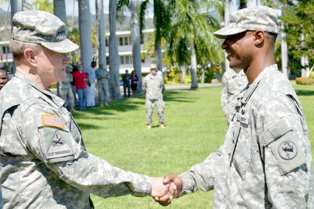 Gen Dempsey meets Soldiers at Fort Shafter for town hall