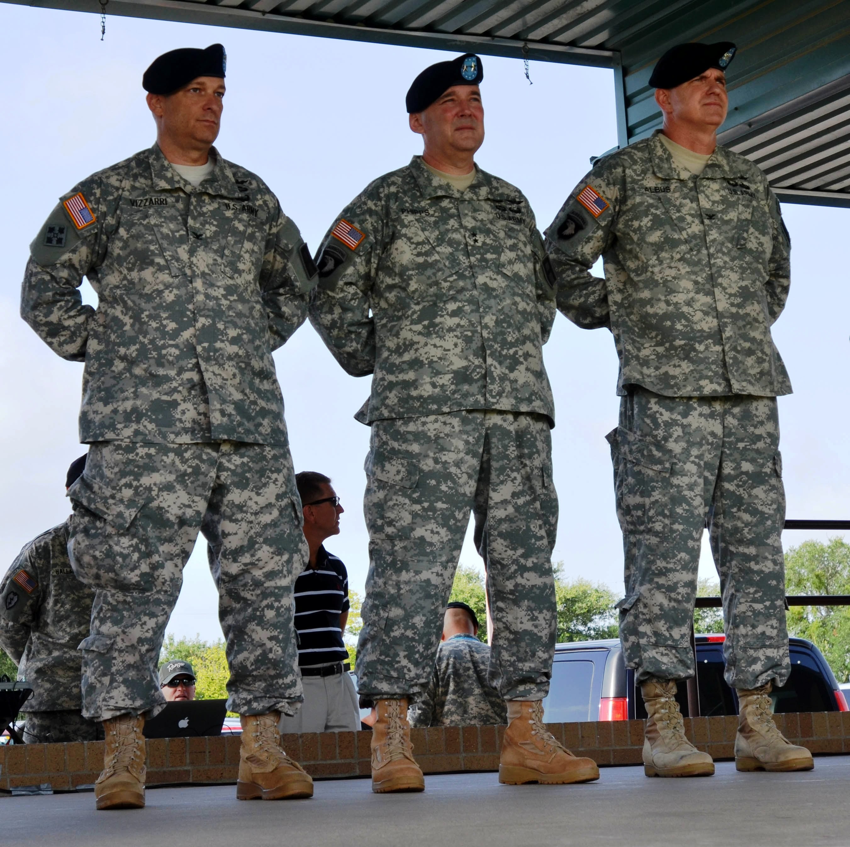 初売り 福袋 166th Aviation Brigade conducts change of command, change of K-POP/アジア