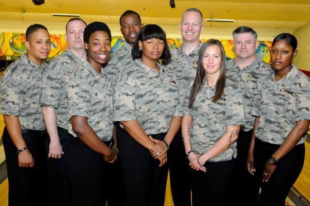 Recruiting Commander Selected to Compete on Armed Forces Bowling Team