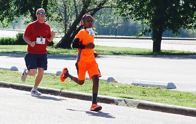 DIVWEST father, son run to annihilate childhood cancer