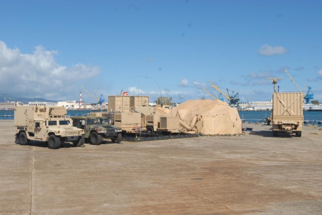 Harbormaster troops demonstrate expeditionary capability during RIMPAC 2014