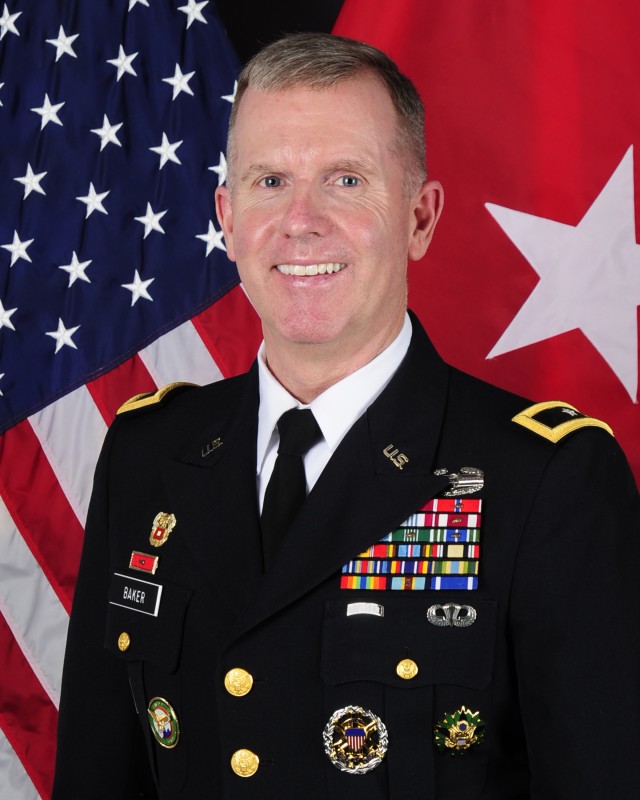 Norwich Graduate Assumes Command of Army IT Unit | Article | The United ...