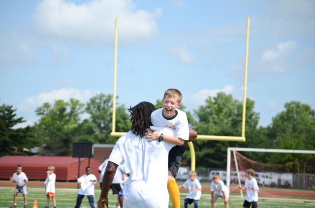 Cortez Allen Football ProCamp at Fort Campbell