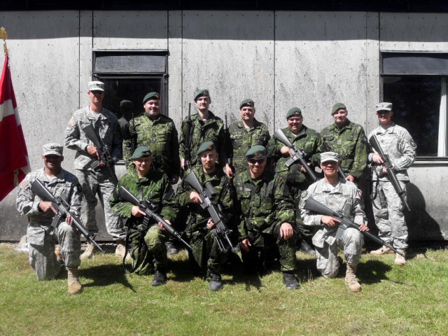 U.S. Army Reserve soldiers meet Danish Guardsmen