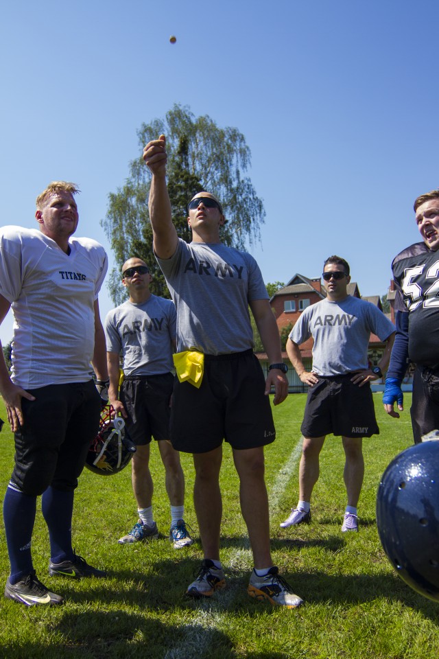 Paratroopers referee American football game in Estonia