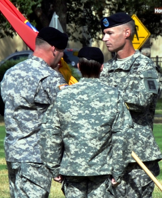 402nd Field Artillery Brigade receives new commander