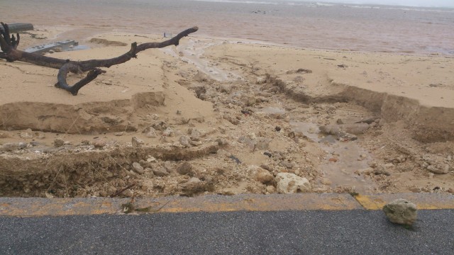 Typhoon Neoguri hits Okinawa