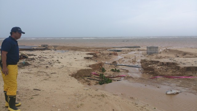 Typhoon Neoguri hits Okinawa