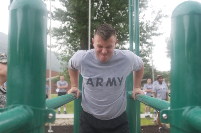 Soldiers Compete in the Thunder Fitness Challenge