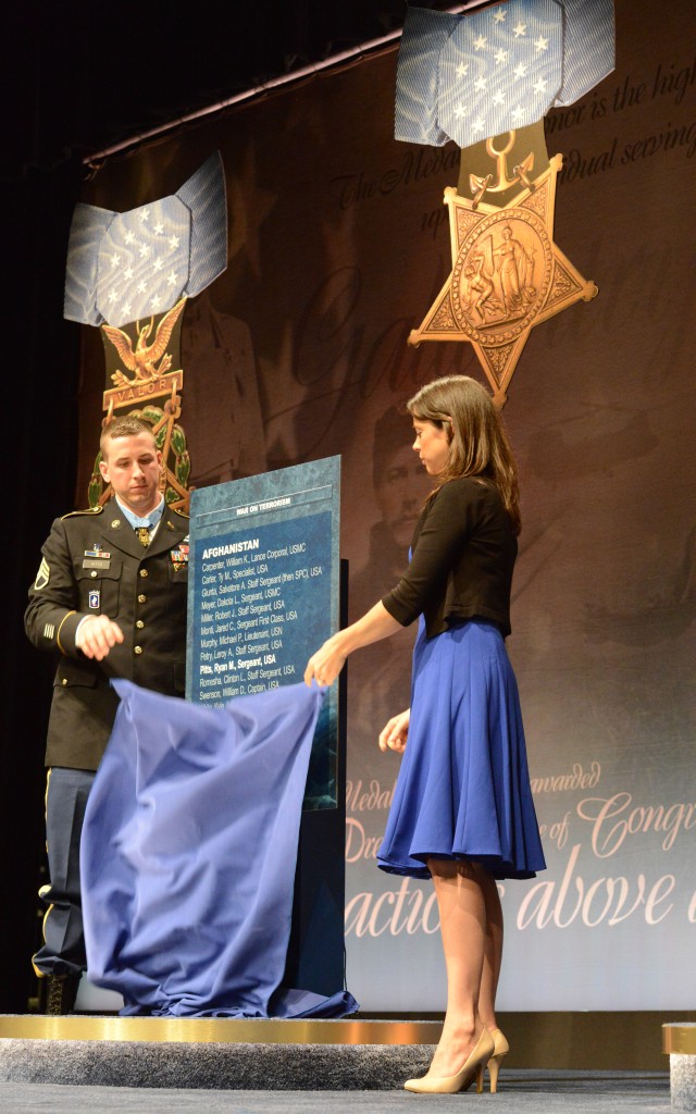 Medal of Honor recipient Ryan Pitts inducted into Hall of Heroes