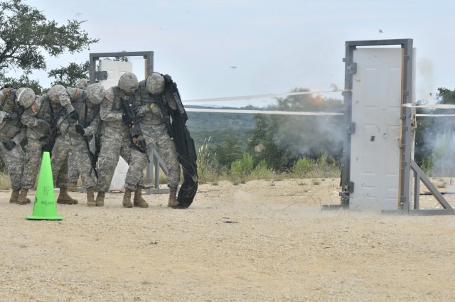Texas Guardsmen train for stateside relief, combat
