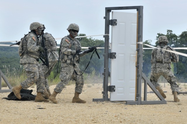 Texas Guardsmen train for stateside relief, combat