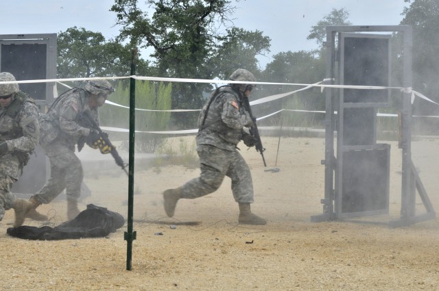 Texas Guardsmen train for stateside relief, combat