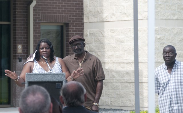 Cashe family speaking