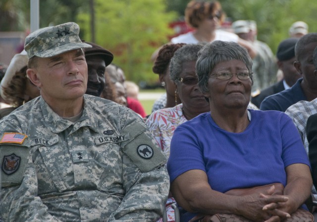 Maj. Gen. Gill Beck and Mrs. Ruby Mae Cashe