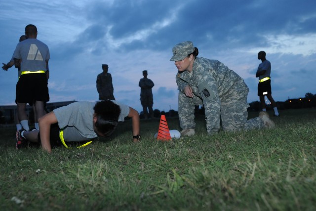 Soldiers compete in Lightning Warrior Week
