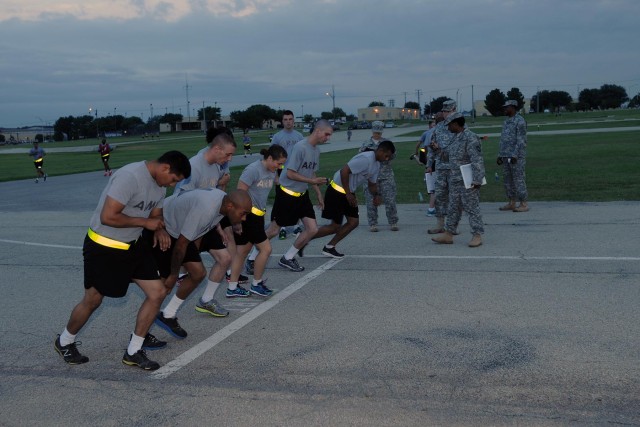 Soldiers compete in Lightning Warrior Week