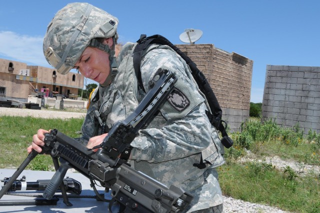 Soldiers compete in Lightning Warrior Week
