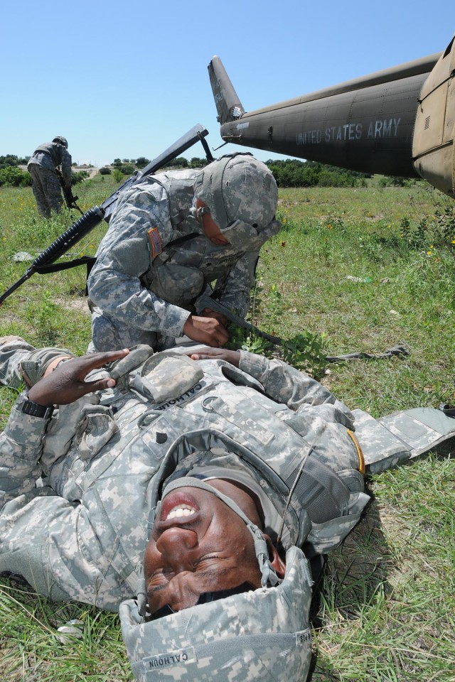 Soldiers compete in Lightning Warrior Week