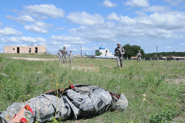 Soldiers compete in Lightning Warrior Week