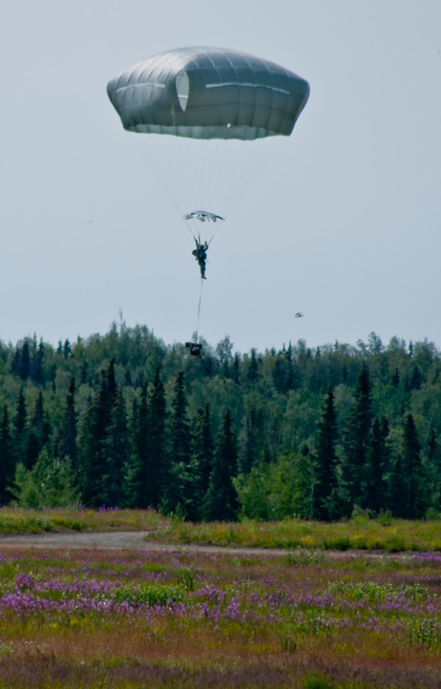 Spartan paratroopers jump back into training