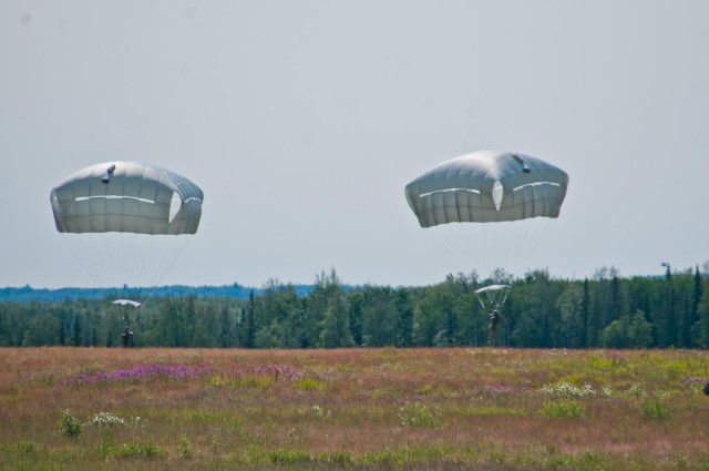 Spartan paratroopers jump back into training