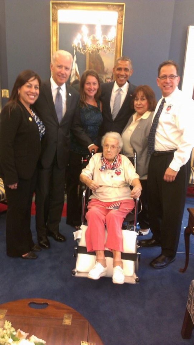 WWII veteran, 108, gets hero's welcome in DC