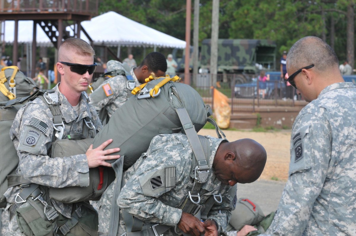 chaplains-commemorate-239th-anniversary-of-chaplain-corps-article