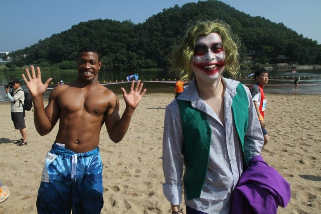 19th ESC Soldiers compete in Hwang River Aquatic Marathon