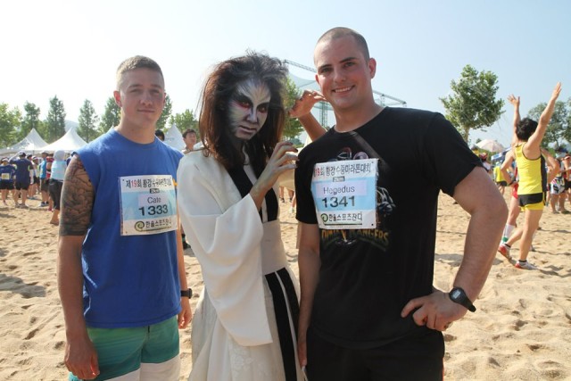 19th ESC Soldiers compete in Hwang River Aquatic Marathon