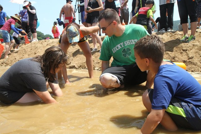 19th ESC and Area IV members compete in Hwang River Aquatic Marathon